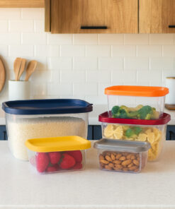 Pote com condimentos