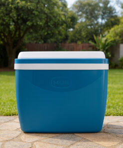 Uma caixa térmica no jardim