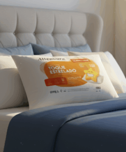 Travesseiro em cima da cama